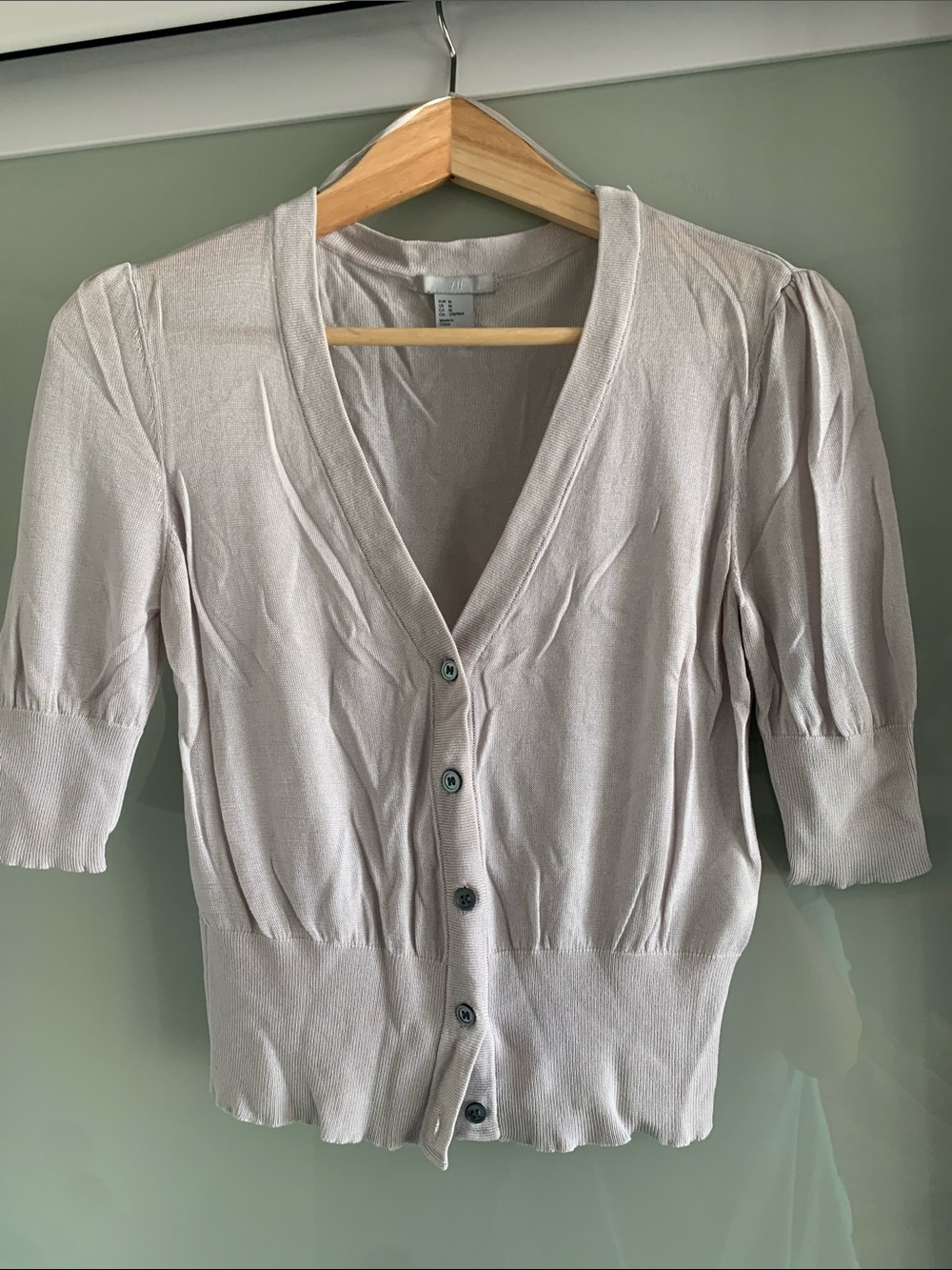 H&M Light Beige Short Sleeve V-Neck Button Cardigan